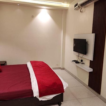 Sun Moon Residency And Apartments, Hotels In Rohini Delhi Kültér fotó