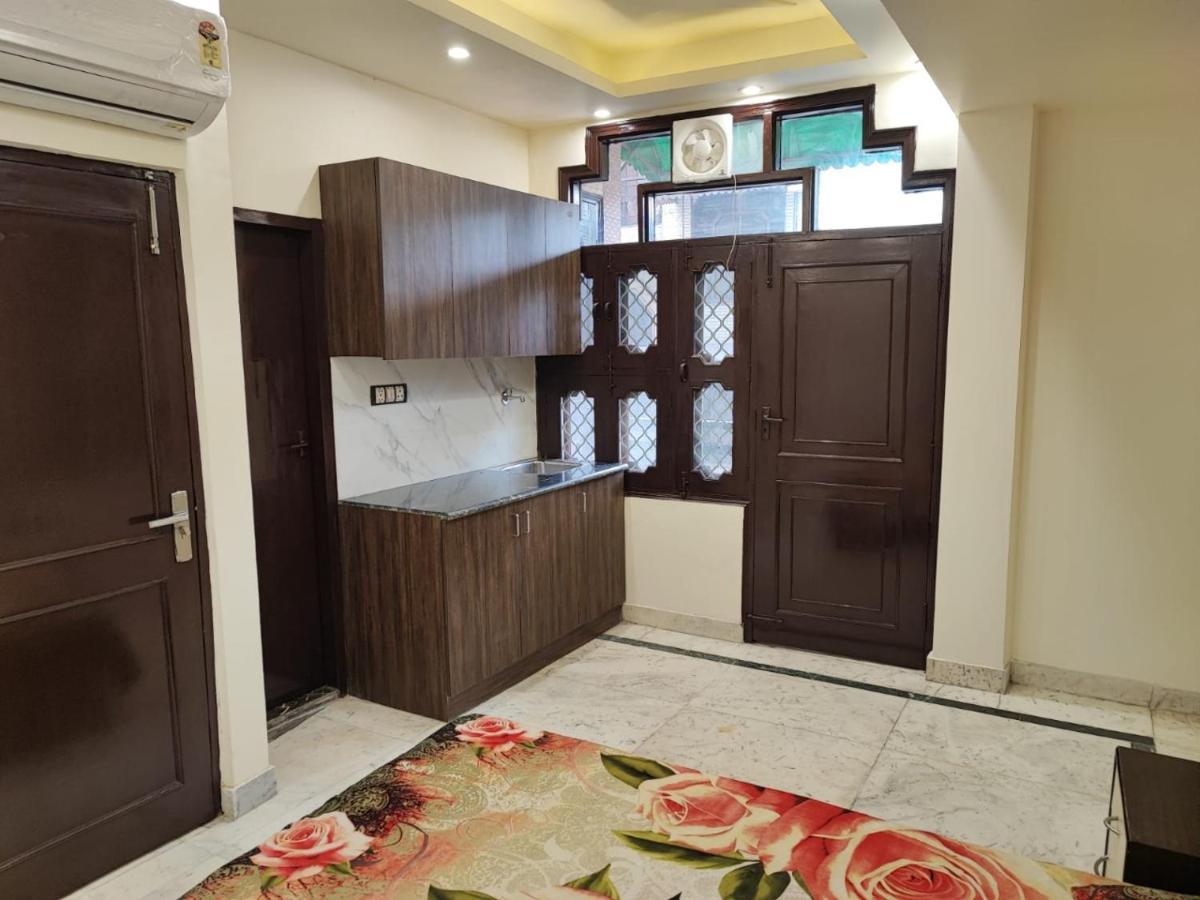 Sun Moon Residency And Apartments, Hotels In Rohini Delhi Kültér fotó