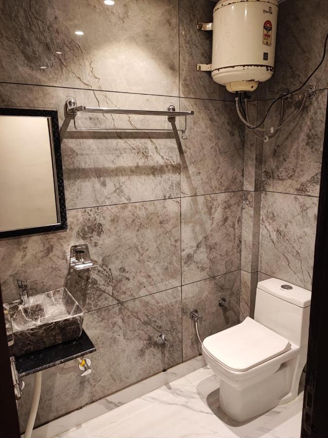 Sun Moon Residency And Apartments, Hotels In Rohini Delhi Kültér fotó